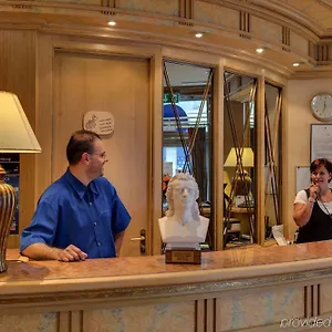 Awa 4* München